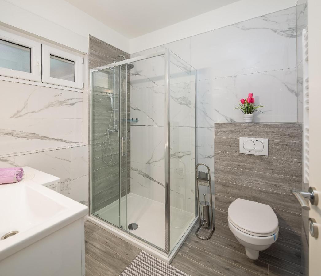 Seaside Deluxe Apartment Jesenice  Luaran gambar